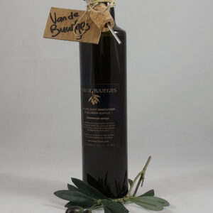 Ongefilterde olijfolie van de Buurtjes met schenkkurk. 0,5 l.